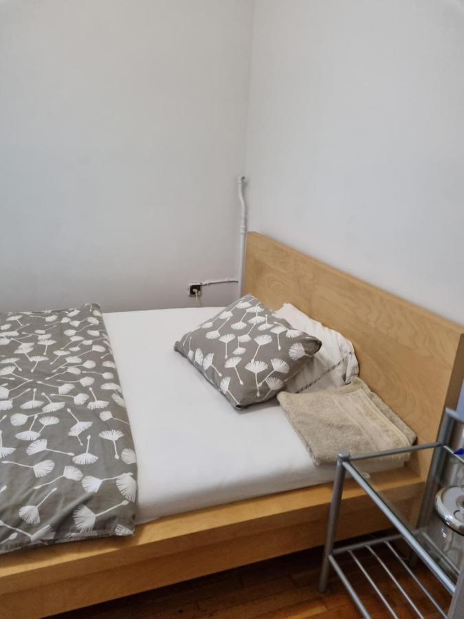 Nana Hotel Athena Bagian luar foto